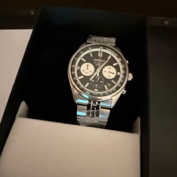 New Boxed Seiko Stainless Steel Black Dial Chronograph Men's Watch Model SSB429 - Picture 3 of 6